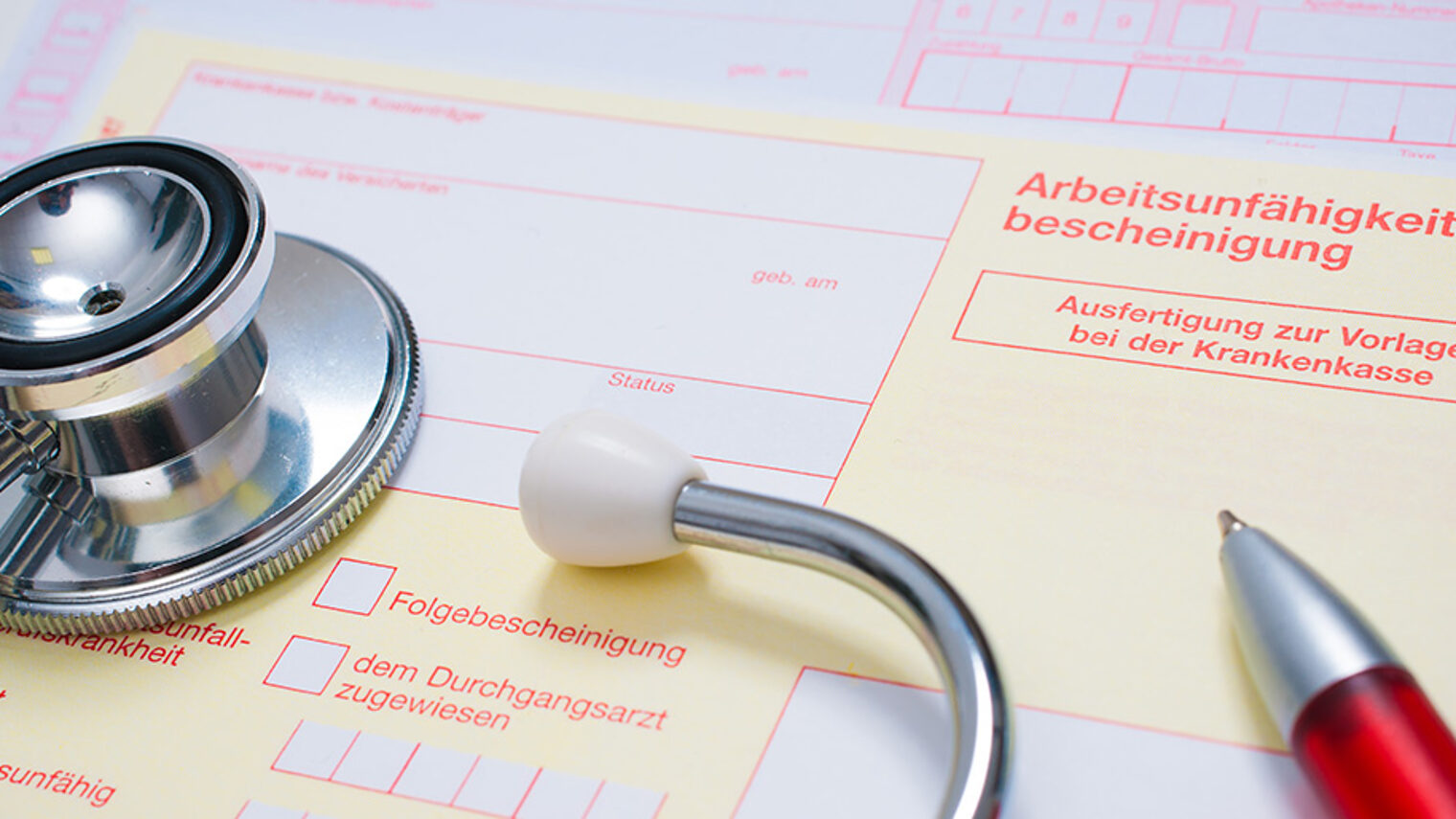 Wird ein Arbeitnehmer krank, braucht er eine Arbeitsunfähigkeitsbescheinigung