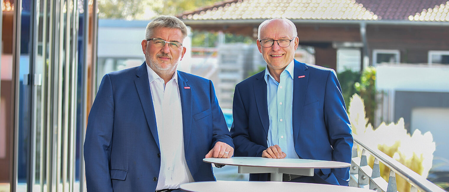 Präsident Detlef Bade und Hauptgeschäftsführer Eckhard Sudmeyer Präsident Detlef Bade und Hauptgeschäftsführer Eckhard Sudmeyer